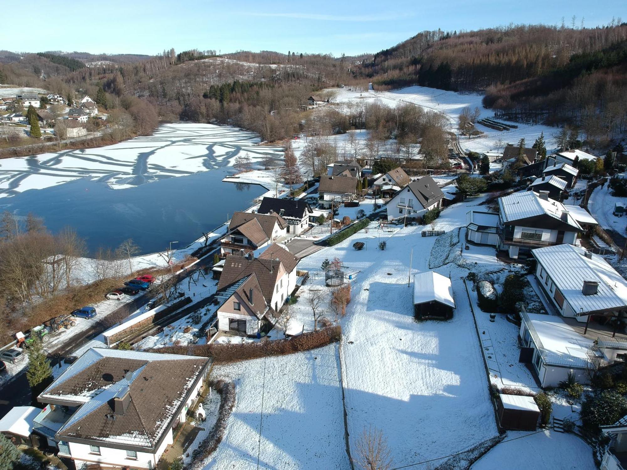 Exklusive Ferienwohnung 'Agger-Blick' Mit Grosser Seeblick-Terrasse & Sauna Gummersbach Exteriör bild